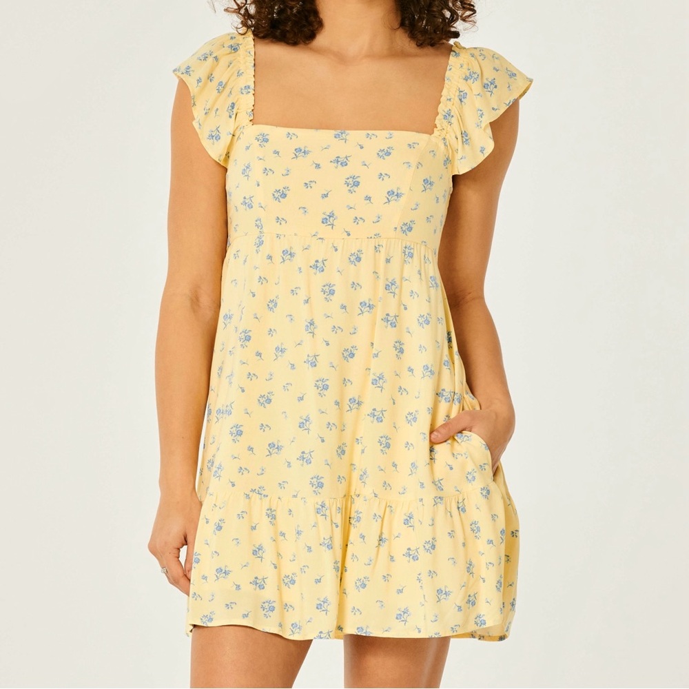 NWT Hollister Yellow Floral Tie-back Flutter Sleeve Mini Dress - Medium Short